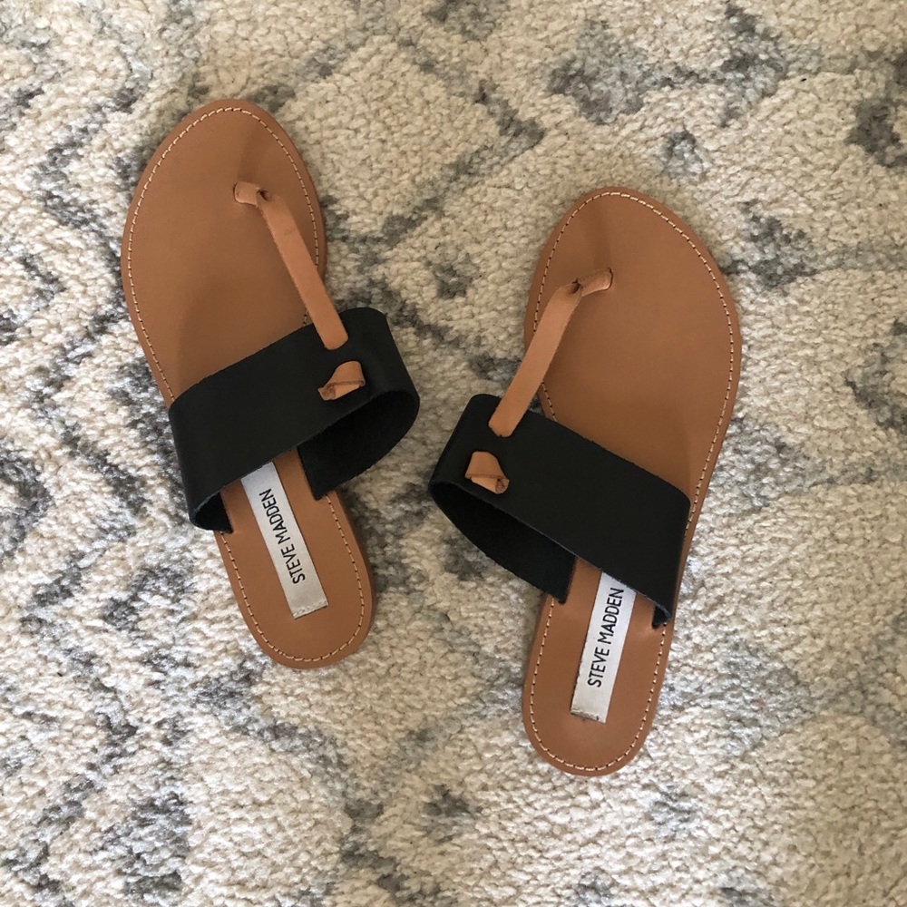 STEVE MADDEN SANDALS